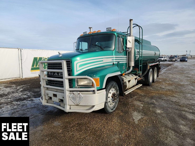 1993-mack-ch613-image-1