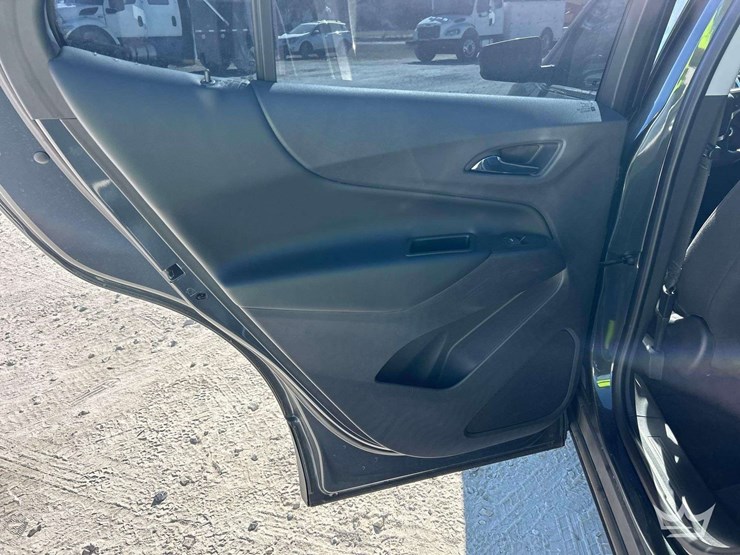 2020-chevrolet-equinox-image-22