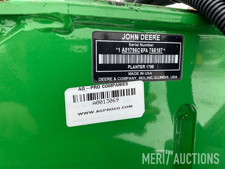 2016-john-deere-1795-image-35