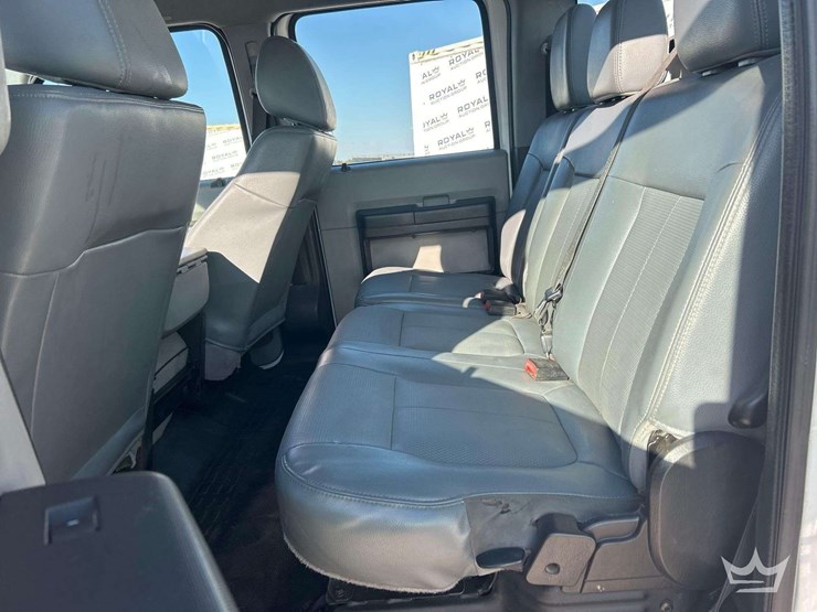 2015-ford-f350-image-21