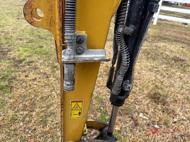 2024-caterpillar-301.7-image-6