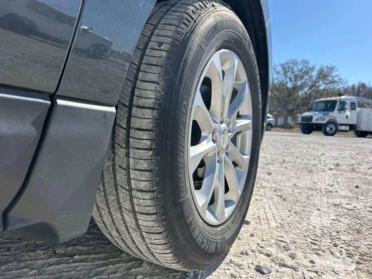 2020-chevrolet-equinox-image-28