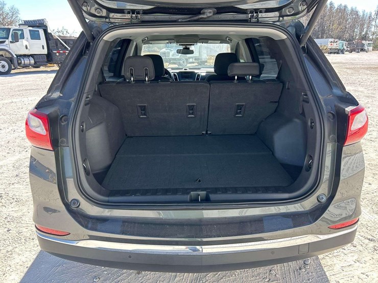 2020-chevrolet-equinox-image-25