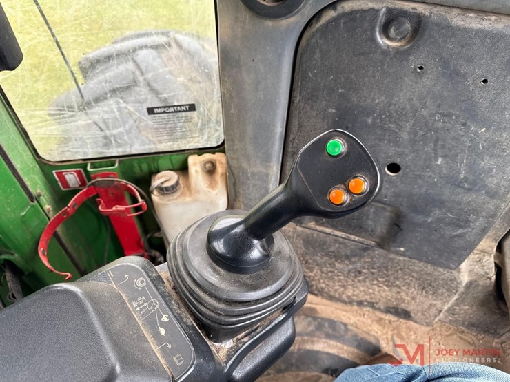 2018-deere-748l-image-18