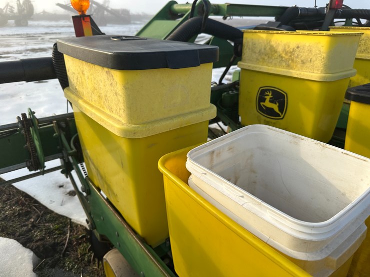 john-deere-1720-image-62