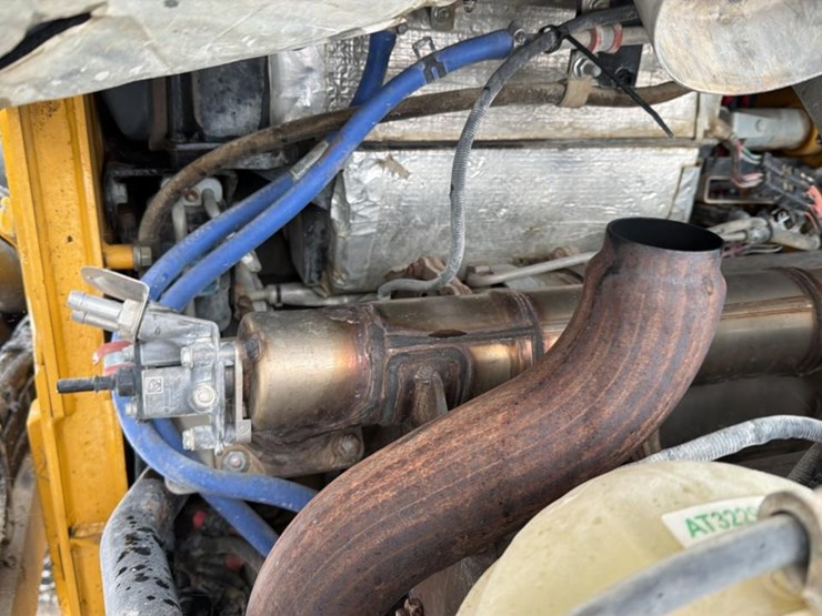 2019-deere-332g-image-25