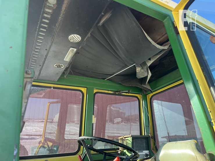 john-deere-2840-image-11