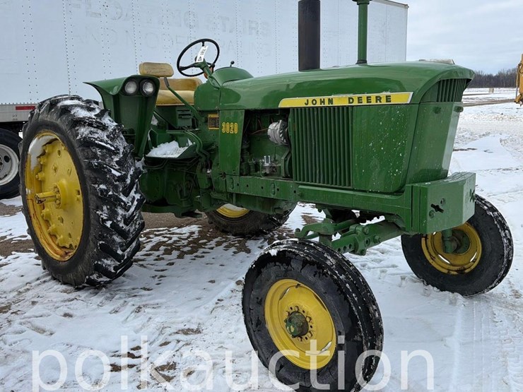 john-deere-3020-image-1