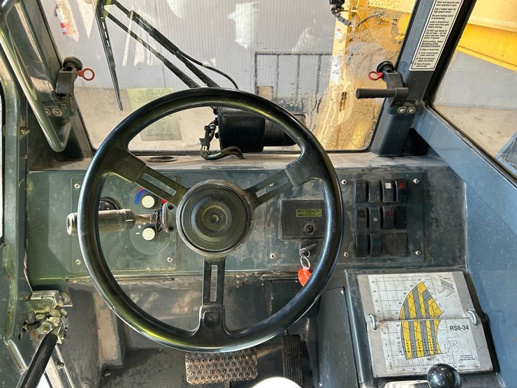 2017-gehl-rs6-34-image-14