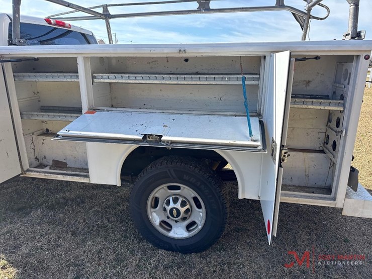 2013-chevrolet-2500-image-9