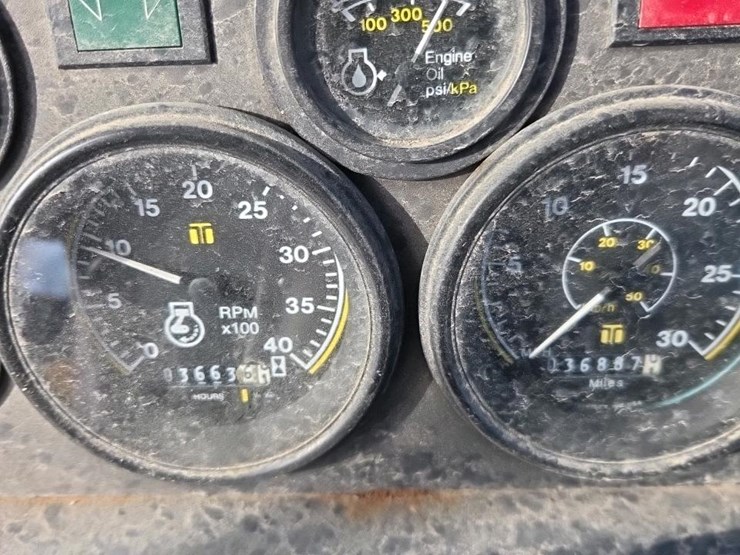 trackless-mt5t-image-12