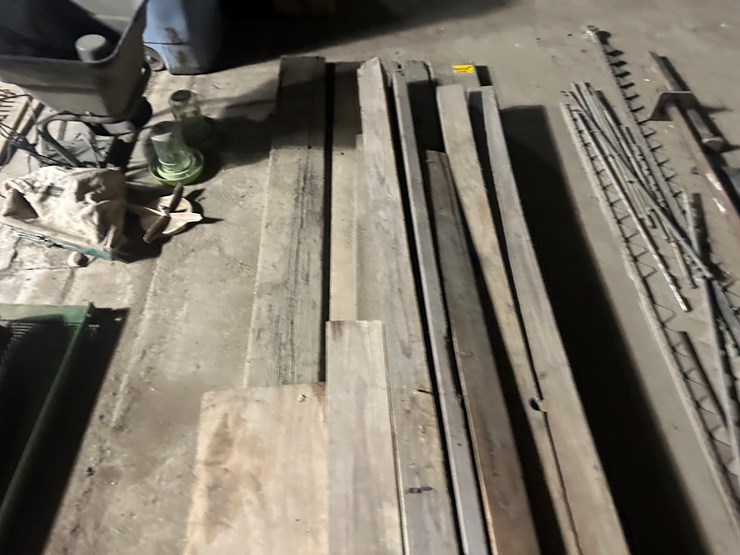 #38475-•-lot-of-wood-pieces-image-7