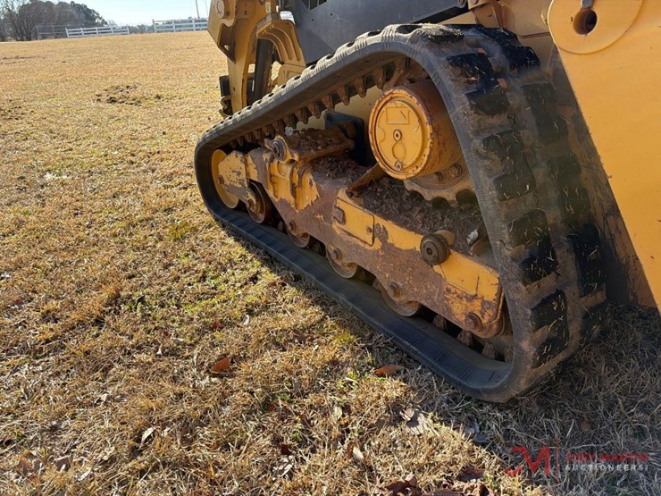 2018-caterpillar-249d-image-7