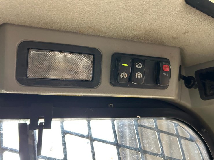 caterpillar-279d-image-27