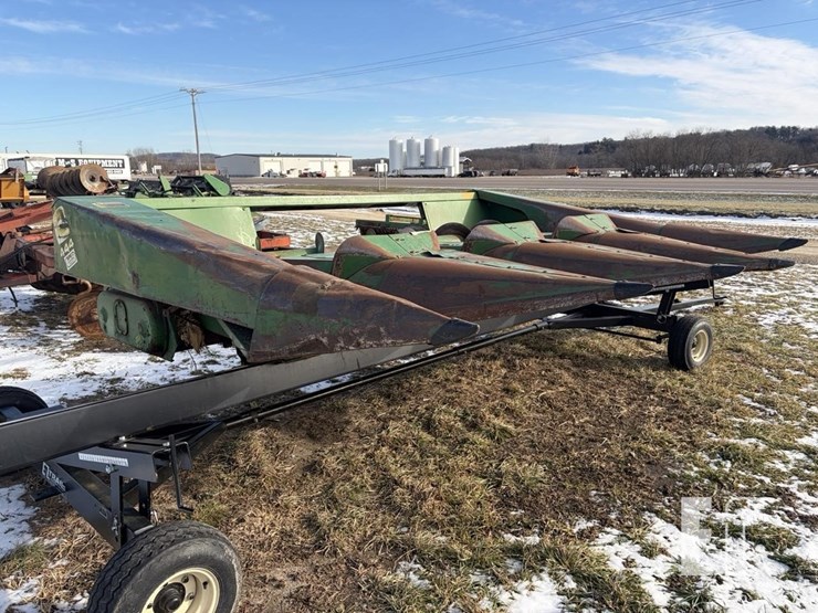 john-deere-444-image-4