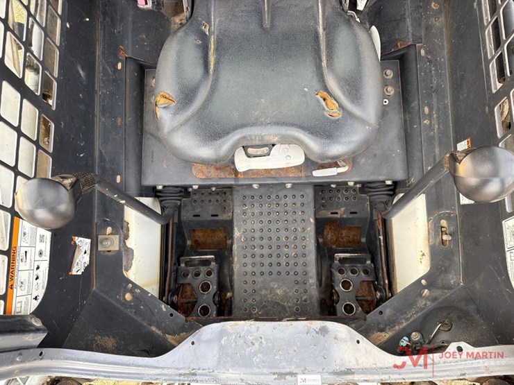 2020-bobcat-t450-image-16