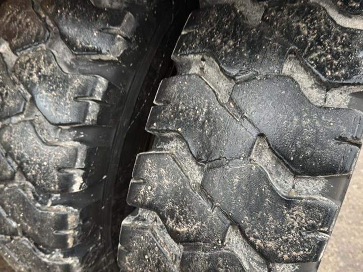 caterpillar-v140-image-27