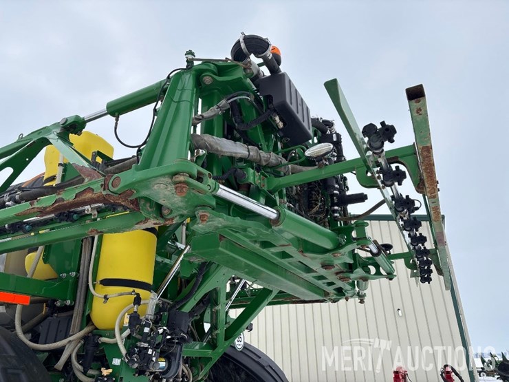 2018-john-deere-r4045-image-23