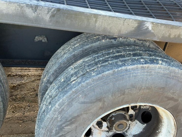 john-deere-435-image-90