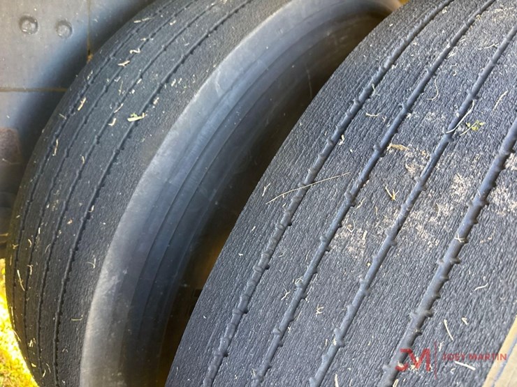 2011-timpte-hopper-bottom-image-12