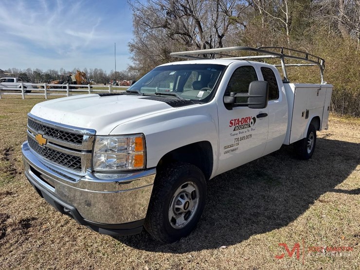 2013-chevrolet-2500-image-4