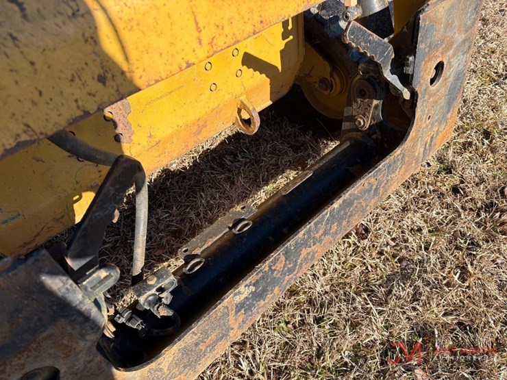 2018-caterpillar-249d-image-5