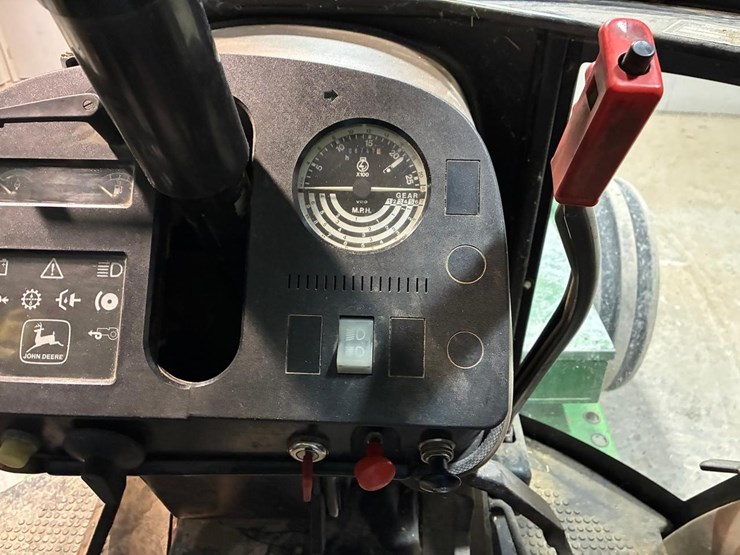 john-deere-2555-image-23