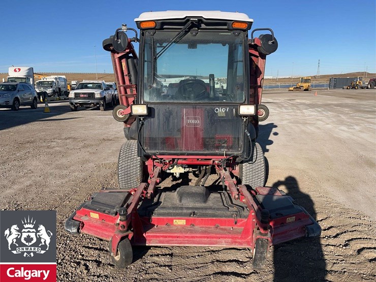 toro-31590n.-4x4-mower-image-8