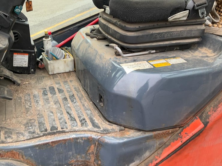 2018-toyota-8fdu25-image-24