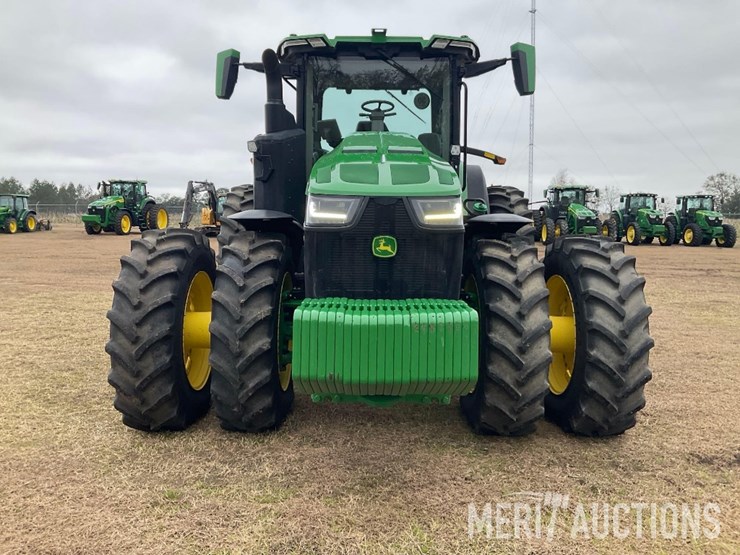 2023-john-deere-8r-370-image-8