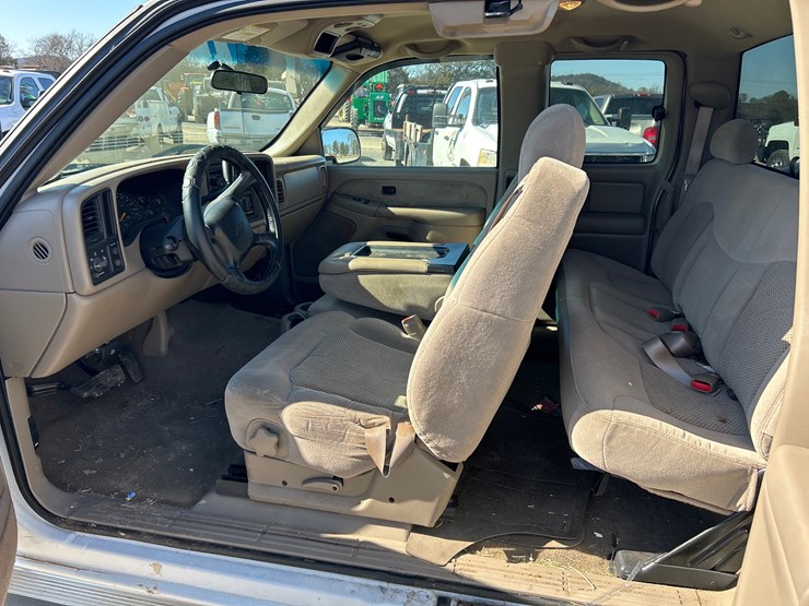 2001-chevrolet-1500-image-8