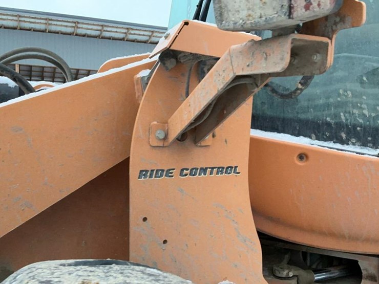 2016-case-621f-xr-image-23