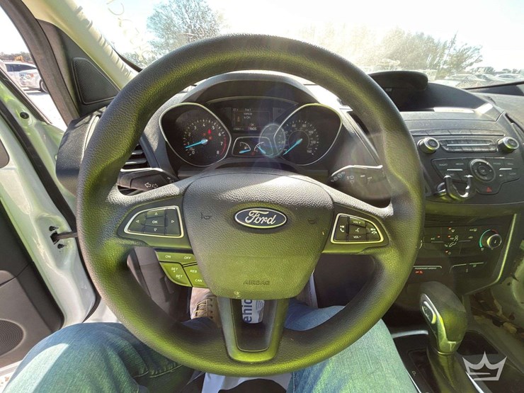 2019-ford-escape-image-13