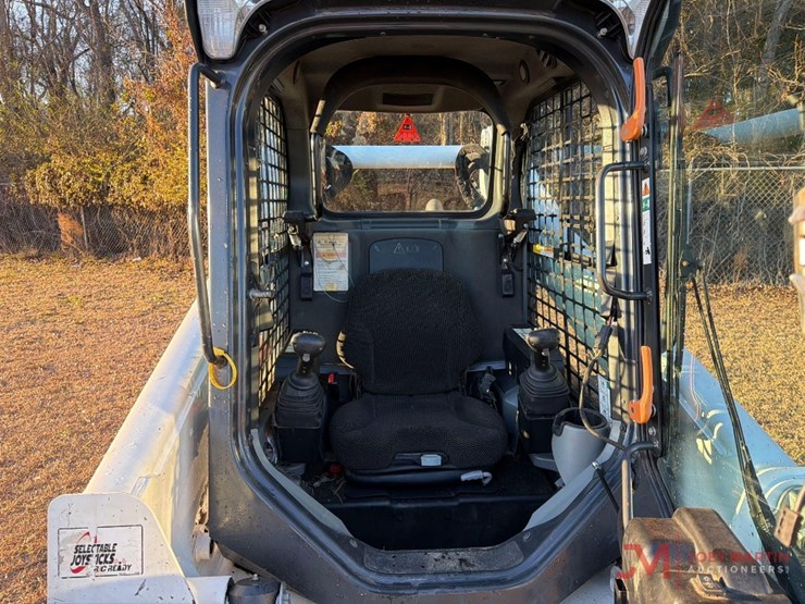 2023-bobcat-t770-image-14