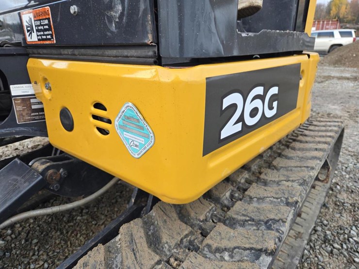 2020-deere-26g-image-30