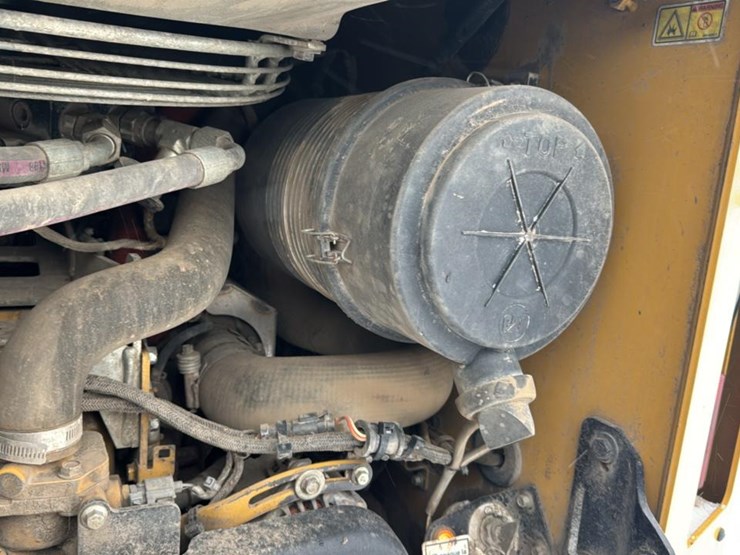 2023-caterpillar-299d3-xe-image-29