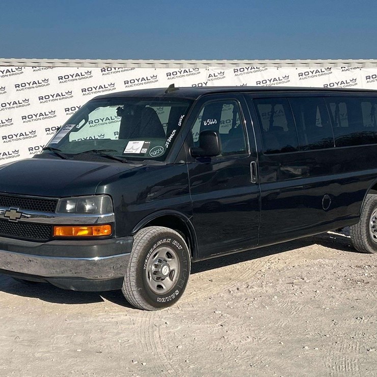 2017 CHEVROLET EXPRESS 3500