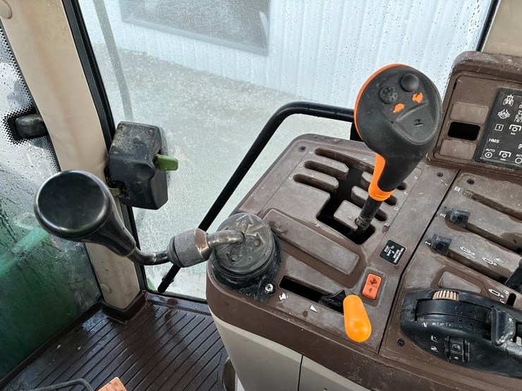 john-deere-6420-image-23