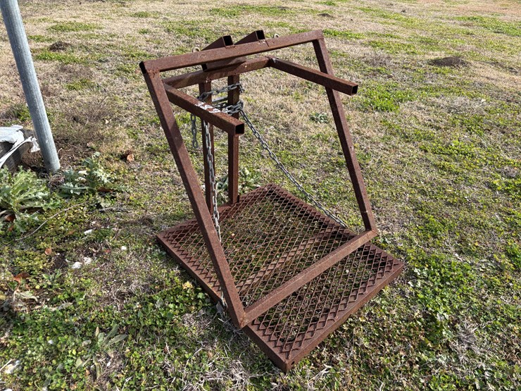 #389-•-lot-of-2-climber-stands-image-3