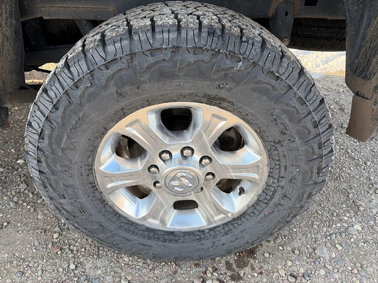 2021-ram-2500-big-horn-image-14