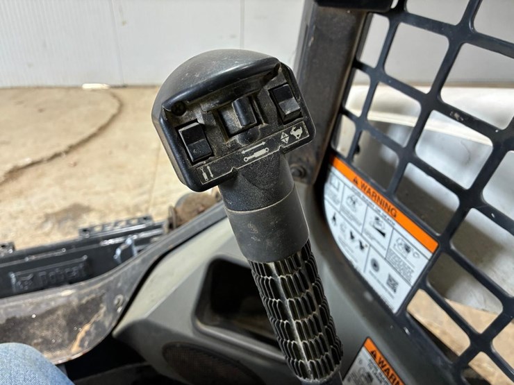 2021-bobcat-t770-image-20