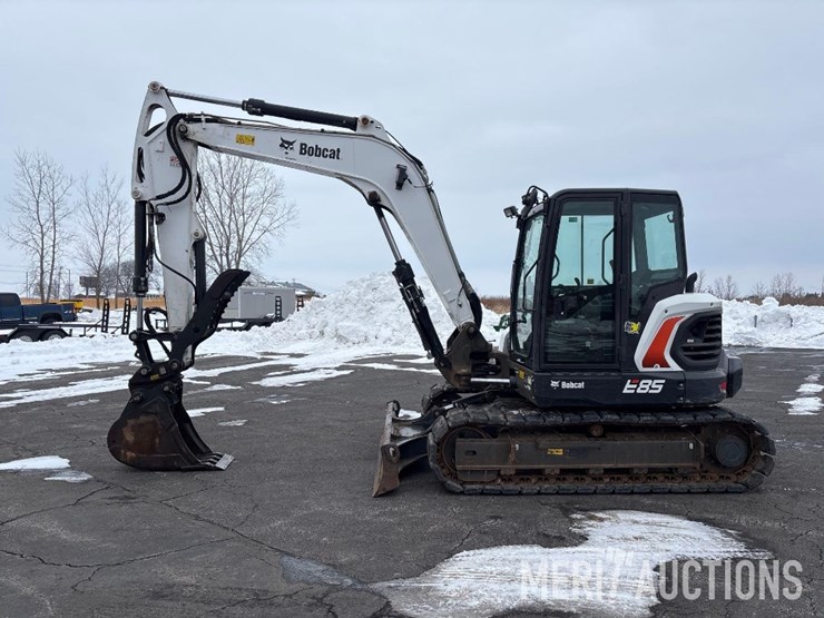 2019-bobcat-e85-image-2
