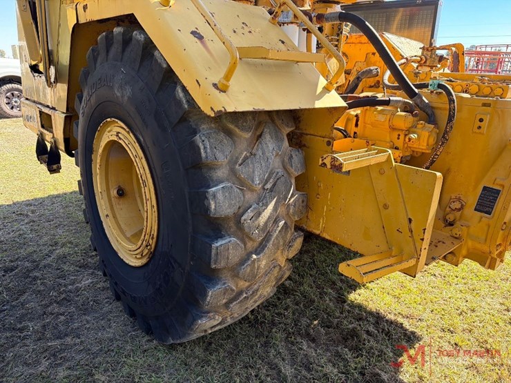 1997-deere-762b-image-12