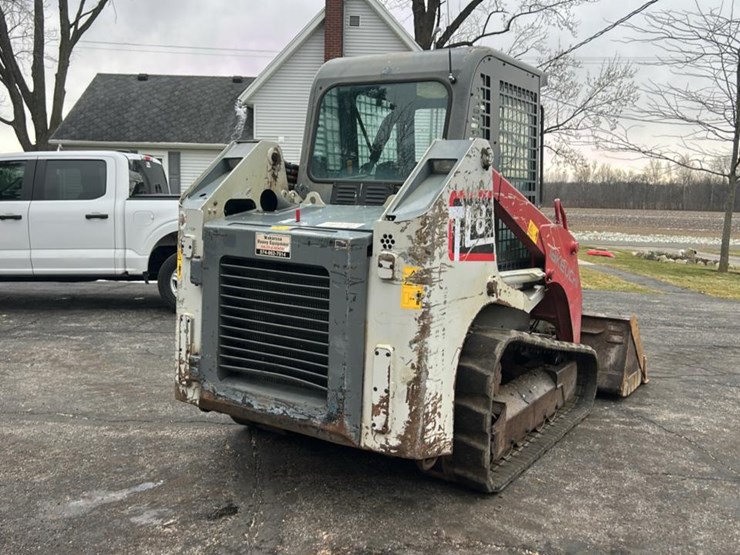 2017-takeuchi-tl8-image-7