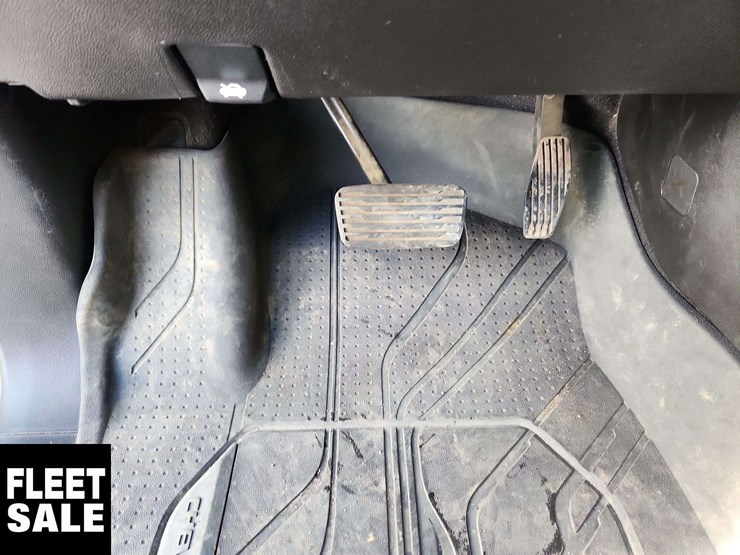 2022-chevrolet-silverado-2500hd-image-24