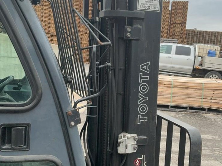 2018-toyota-8fdu25-image-31