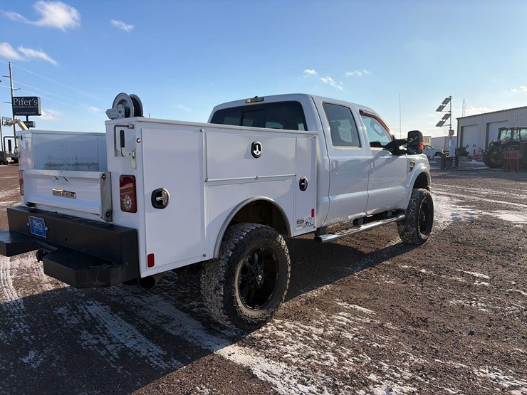 2010-ford-f250-image-3