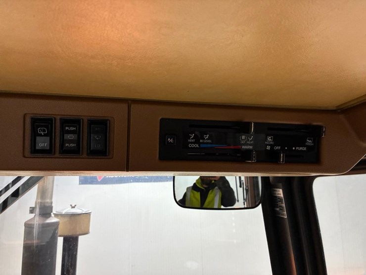 kubota-m8950-image-26