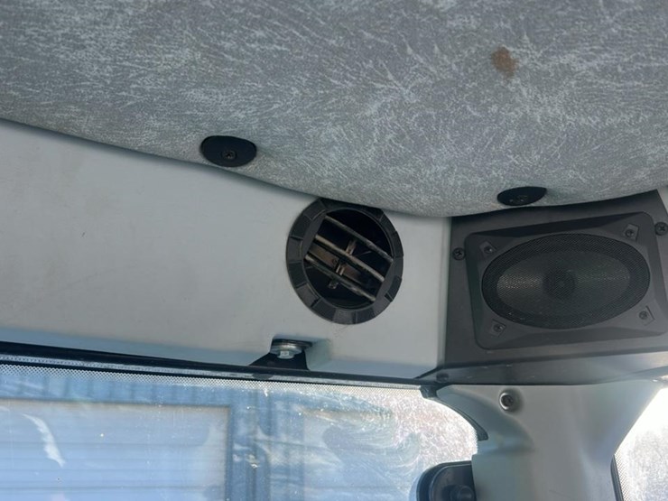 2014-deutz-fahr-agrofarm-410-image-55