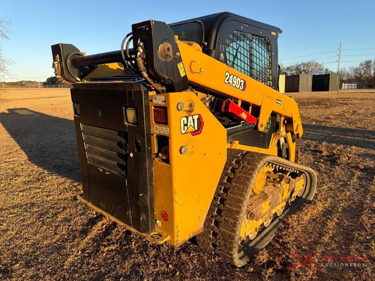 2020-caterpillar-249d3-image-3